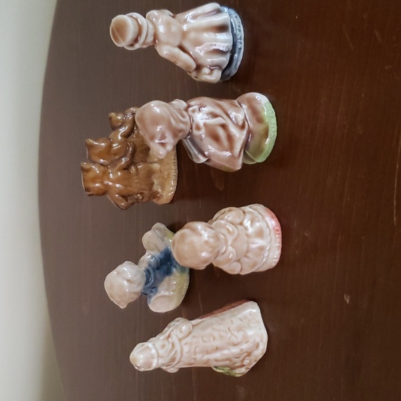 Lot of 6 Red Rose Tea Nursery Rhyme figurines Wade Whimsies - Picture 2 of 7